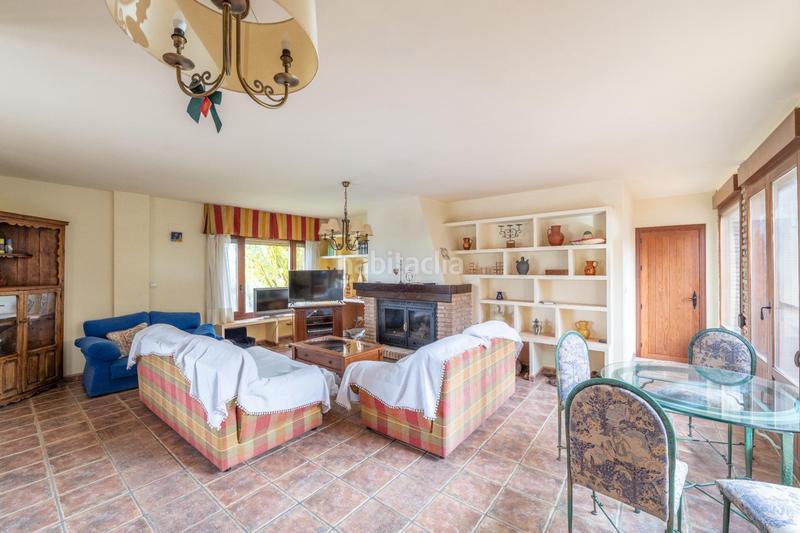 Foto c2148496-b8c7-4bb5-bd71-c5a97e561a49. Chalet dans calle calle buenos aires (ur.el arenal) 69 dans Alhendín