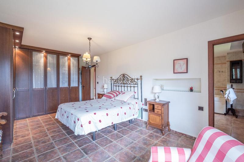 Foto cb4e36ac-0556-462c-a916-915abc7d3901. Chalet dans calle calle buenos aires (ur.el arenal) 69 dans Alhendín