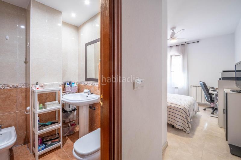 Foto 441b6d10-3e3f-4954-8428-1ac3405e6e2b. Appartamento con riscaldamento parcheggio in Cerrillo de Maracena - Periodistas Granada