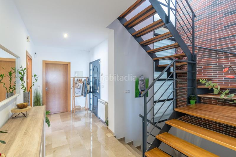 Foto b06c37a4-bd01-4322-9a31-466127de2aaf. Chalet espectacular chalet urbanización el arenal! en Alhendín