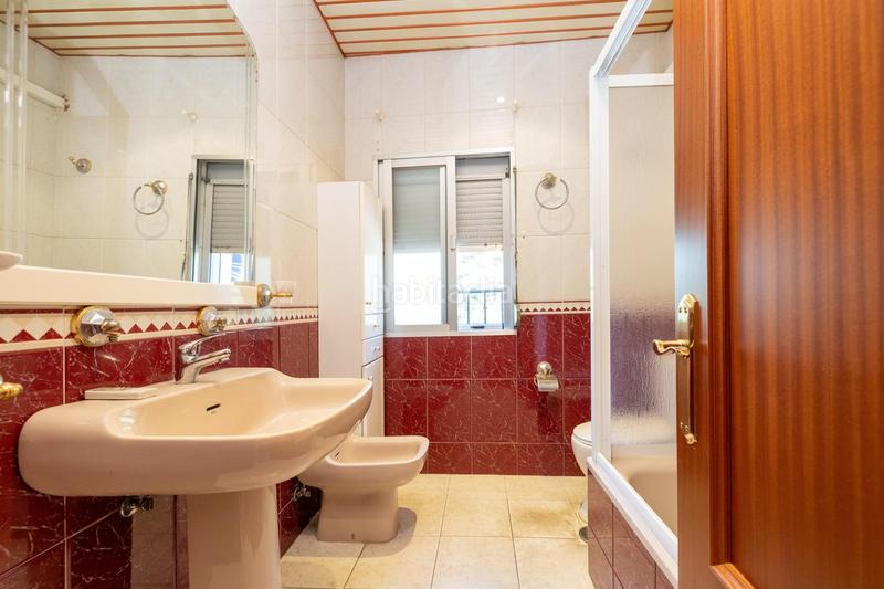 Foto b7cdce46-e618-4317-ba7e-44277b11f6cd. Casa a schiera in Rosaleda - Juventud Granada