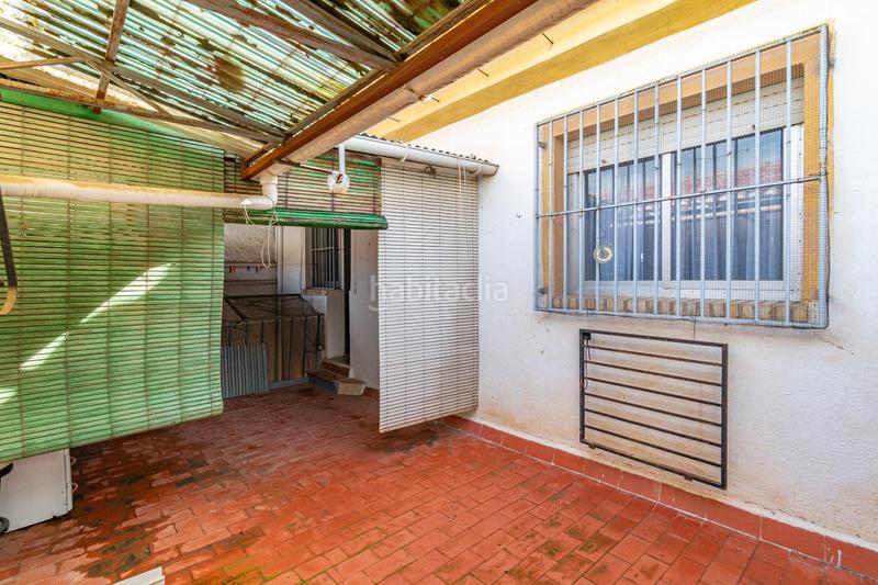 Foto e5abdb92-5c37-4d4d-b02f-aa97637f2394. Casa adossada a Poniente Armilla