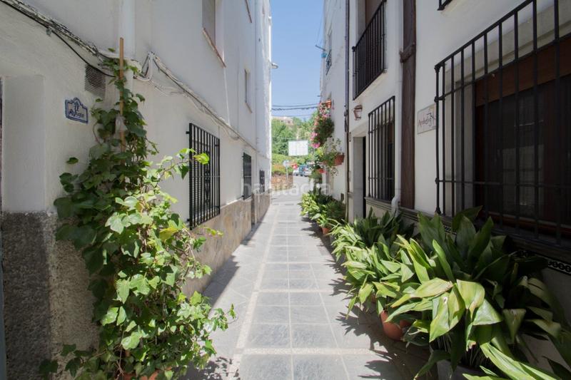 Foto 70ad693c-d6e0-4019-8729-28241aa460e1. Casa ideal inversión! casa dividida en 4 apartamentos en activo en Güéjar Sierra