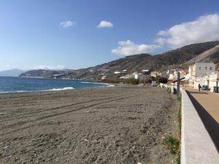 Wohngrundstück in Avenida avenida del mar 102. Atencion promotores!!! solar en primera linea de playa!