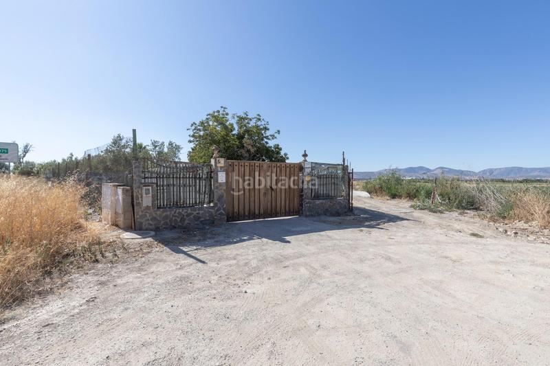 Foto 4ae55faa-27a4-47e0-84a3-641039b39f81. Masia a calle diseminados a Santa Fe