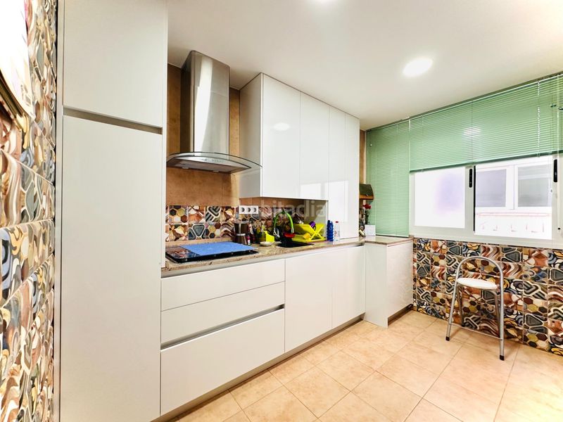 Foto 298fdda6-8872-42ab-9f15-3eb5a4bf46a8. Pis amb aparcament a Centro - Sagrario Granada