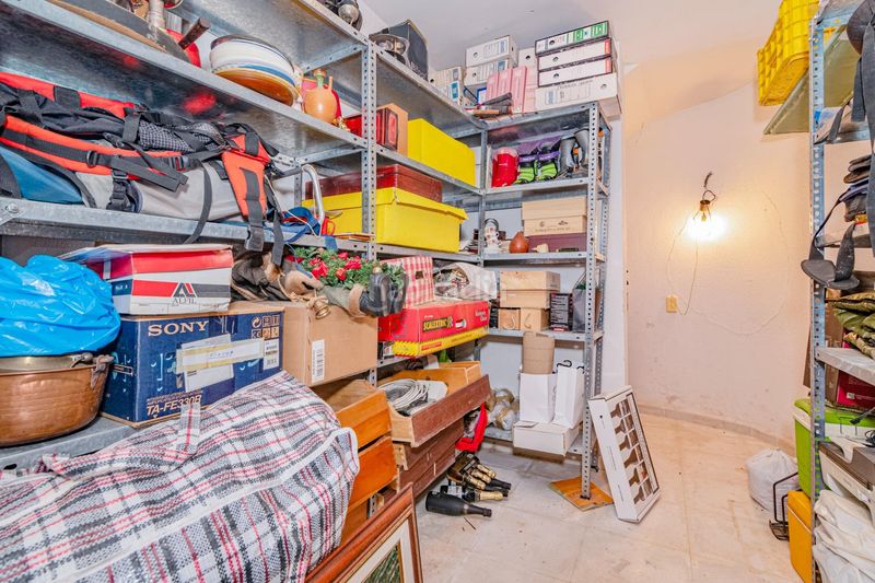 Foto 1f99b3fb-17c1-442c-a3ad-8d9bb7fbb685. Xalet amb aparcament a Gójar