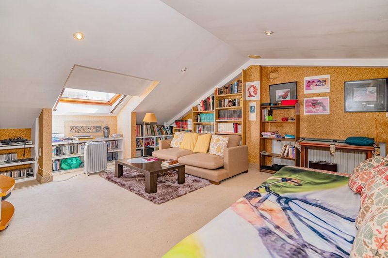 Foto 3cd192c9-611a-4ed1-b376-8359b941b96c. Xalet amb aparcament a Gójar