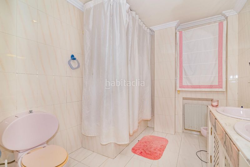 Foto 65c84c49-eaf2-412a-b5dc-608d4cd2bc48. Xalet amb aparcament a Gójar