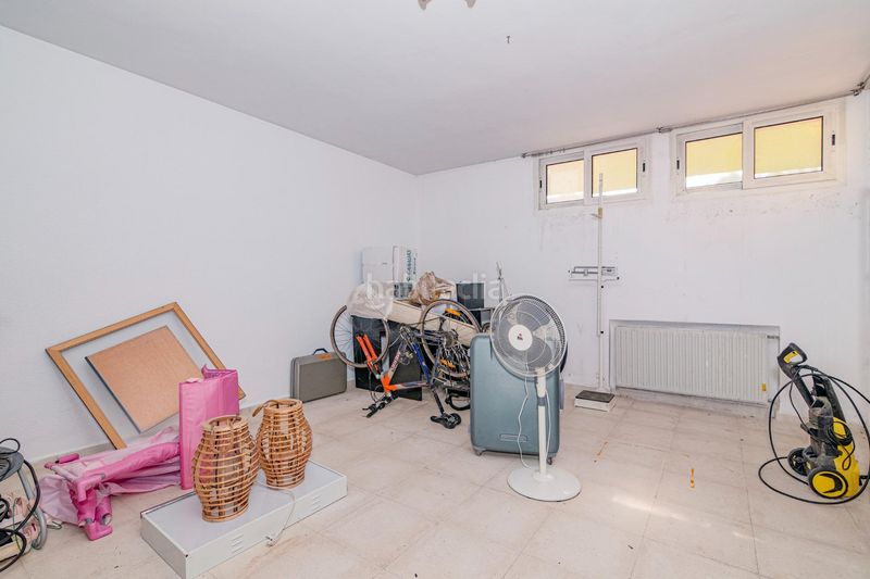 Foto 76a2b7f0-76cf-4136-a535-32e7aca14a39. Xalet amb aparcament a Gójar