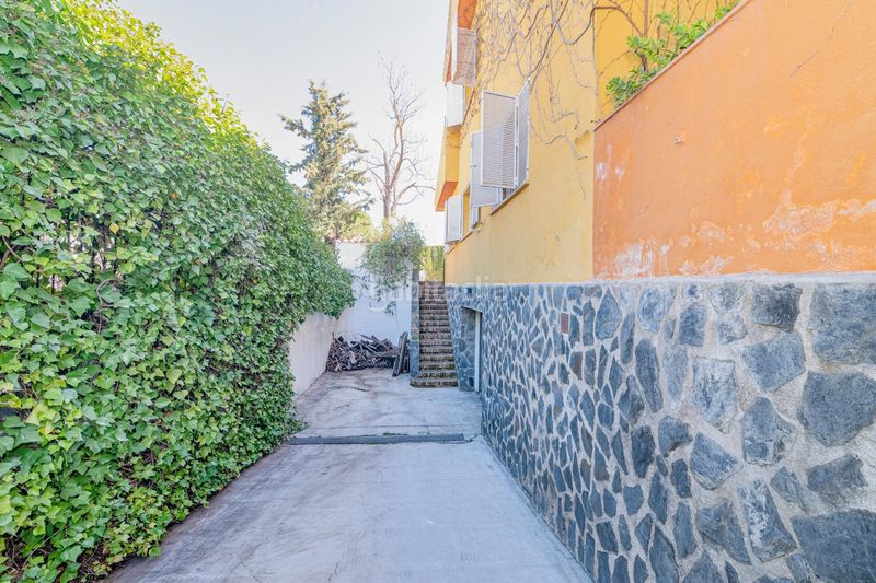 Foto 790d1365-bfb9-410c-a0b8-742b949a114b. Xalet amb aparcament a Gójar