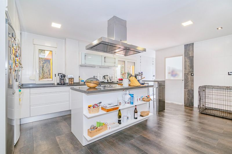 Foto 7a111a49-4a67-41ac-902d-ca3a6c5ed5e9. Xalet amb aparcament a Gójar