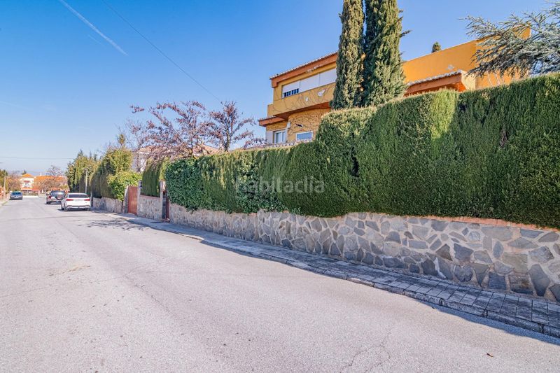 Foto d2b33e31-f765-4a74-8203-47bed200af55. Xalet amb aparcament a Gójar