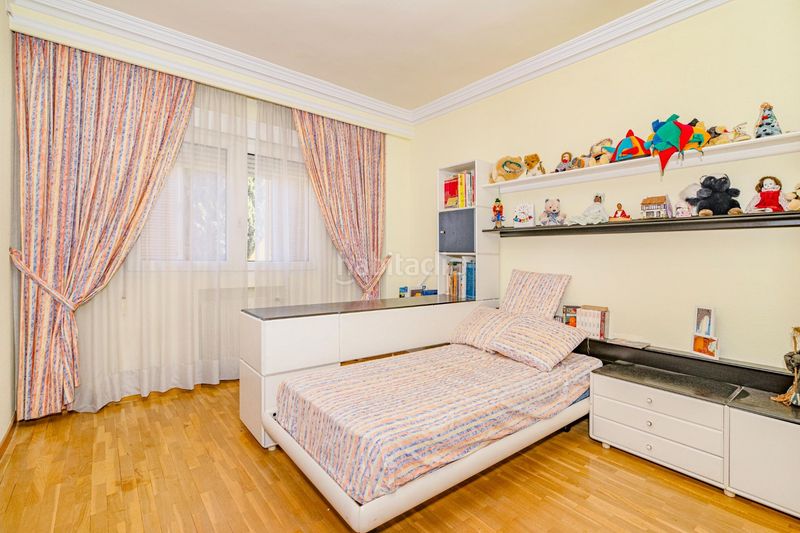 Foto eff03c97-0116-4592-82d7-08122f007ab3. Xalet amb aparcament a Gójar