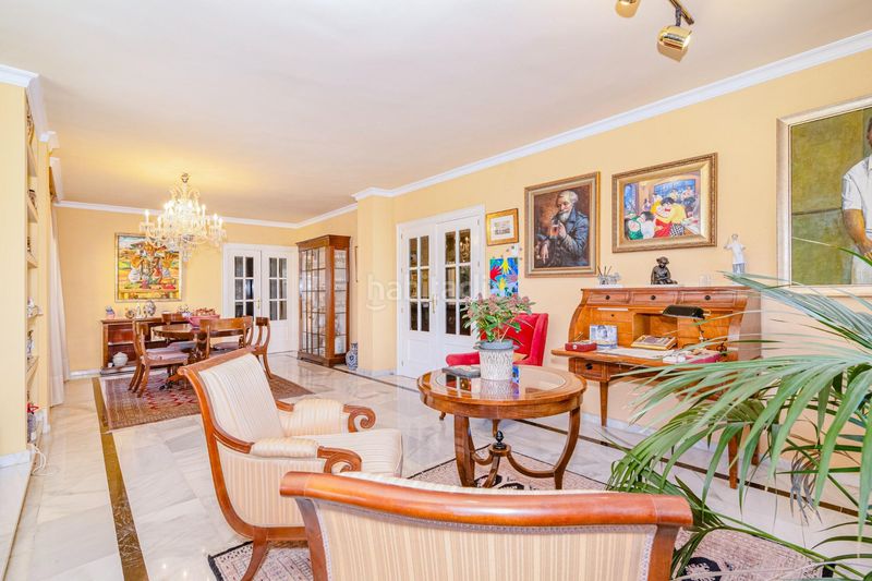 Foto f4a9a370-2fd3-419e-b581-246cee703714. Xalet amb aparcament a Gójar