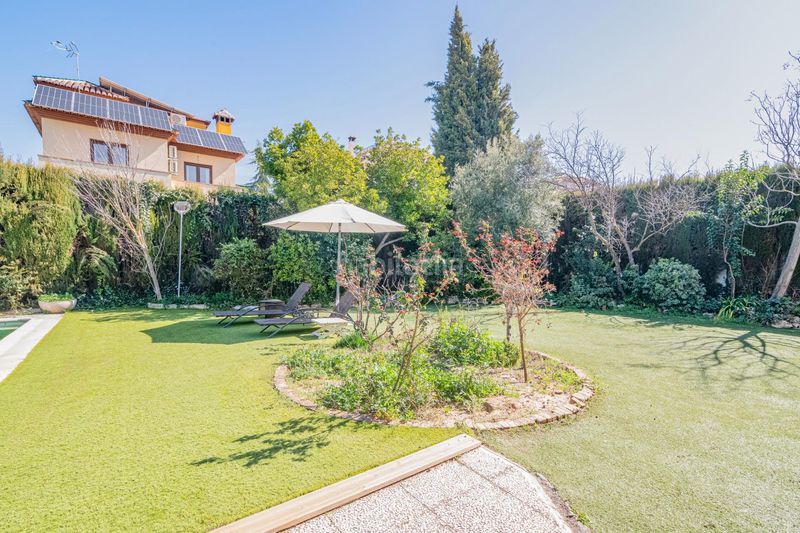 Foto f50ef30c-fc9a-4bad-8ceb-0390e942cd4f. Xalet amb aparcament a Gójar