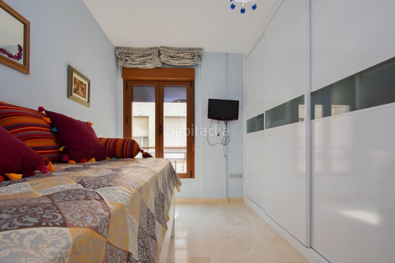 Foto f45c7a92-a916-45ef-aadf-e3a79866c64a. Pis amb aparcament a Centro - Sagrario Granada