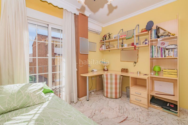 Foto b76dc5a1-d1d5-4023-876f-061eb069c66b. Xalet amb aparcament piscina a Maracena