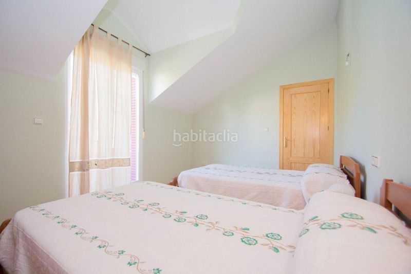 Foto 1c030fb1-414d-40ba-9456-7898567c63ca. Xalet amb aparcament piscina a Güéjar Sierra