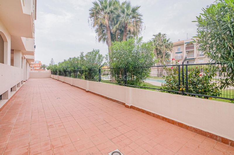 Foto 8ee5eb64-4995-42c4-81c7-f077ef1440ff. Pis amb piscina a Salobreña costa Salobreña