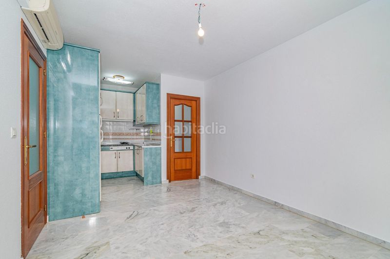 Foto a3ef60e2-2b11-4a40-aea5-760474b6d2a5. Pis amb piscina a Salobreña costa Salobreña