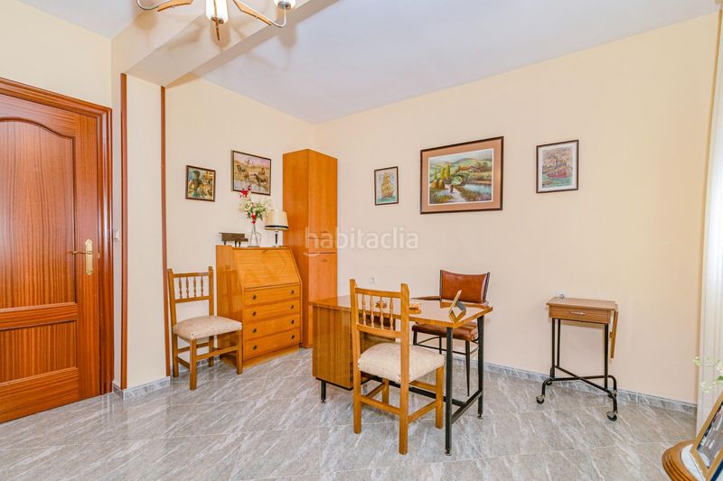 Foto cee75323-de2b-43b6-899d-1246ac93c629. Casa adossada amb aparcament a Atarfe