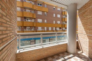 Pis  Calle calle del ciego de arjona, 3. Fantástico piso en granada, zona avda. constitución
