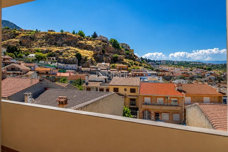 Foto ca398250-bf1a-4a9c-aa8a-b9440417dc43. Casa amb aparcament a Alfacar