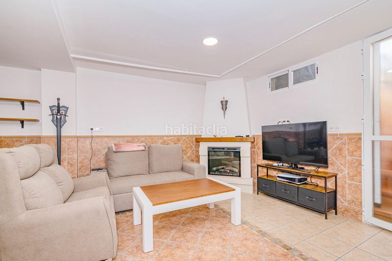 Foto f1704eb8-b8d3-401b-b437-9e34d6fd6f35. Casa adossada amb calefacció aparcament a San Miguel Armilla