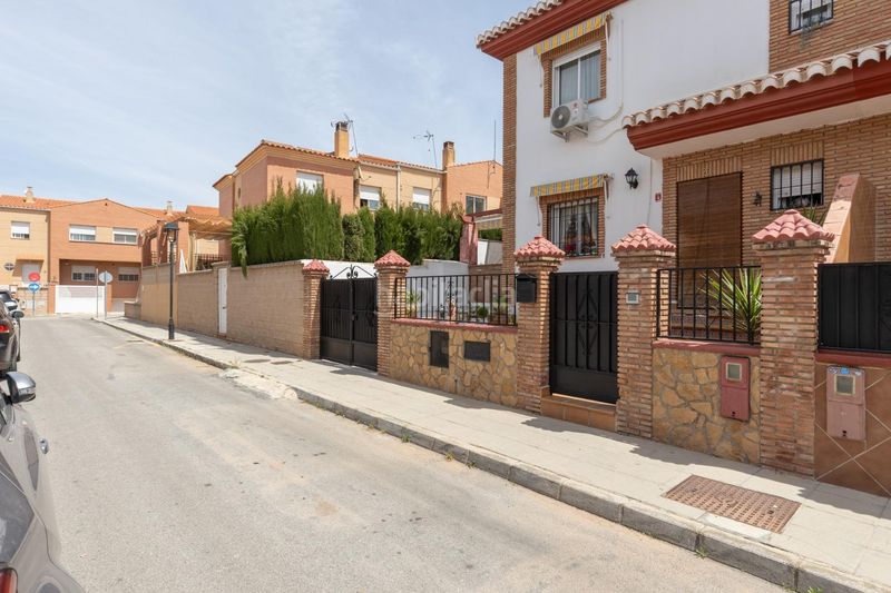 Foto aa6b39d4-c7f4-478d-9486-c69c35833011. Casa aparellada amb calefacció aparcament piscina a Gójar
