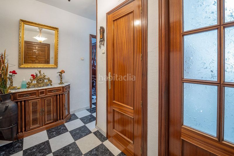 Foto e4433d72-f0ad-4aa2-ad91-d89a7c722d6d. Pis a Barrio de Zaidín Granada