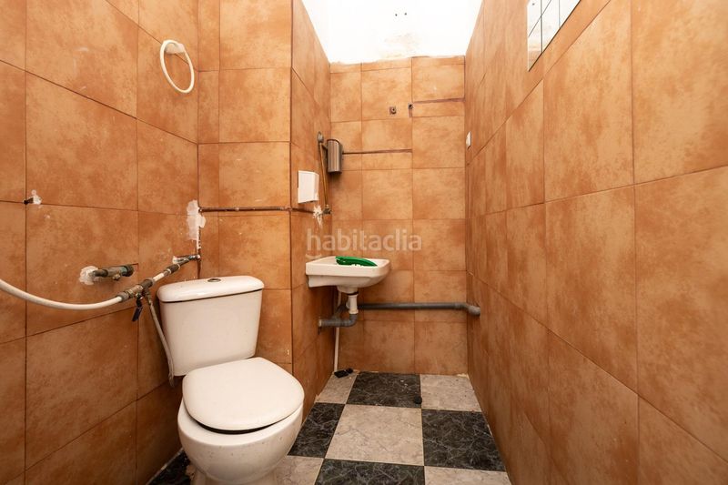 Foto 4b3a06d5-ef64-40a8-8a63-fb4ae35628e3. Local comercial a Maracena