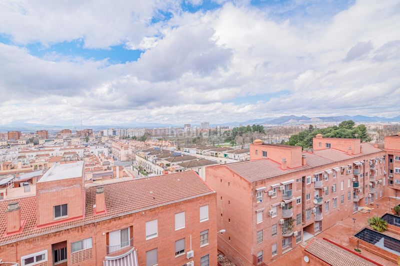 Foto de1bb98a-8db0-4d84-8e6f-cc022da544b4. Dúplex amb calefacció aparcament a Joaquina Eguaras Granada