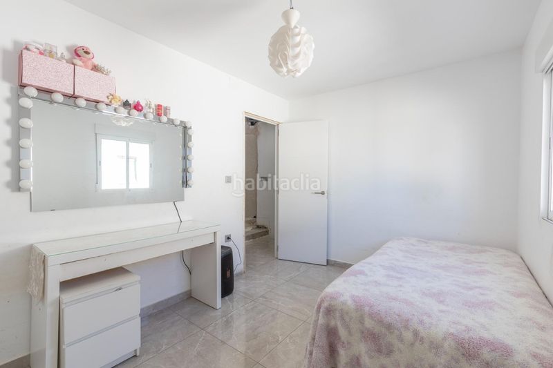 Foto 0956fb19-4969-4945-beaf-16c969e8029b. Casa a Ayuntamiento Alhendín