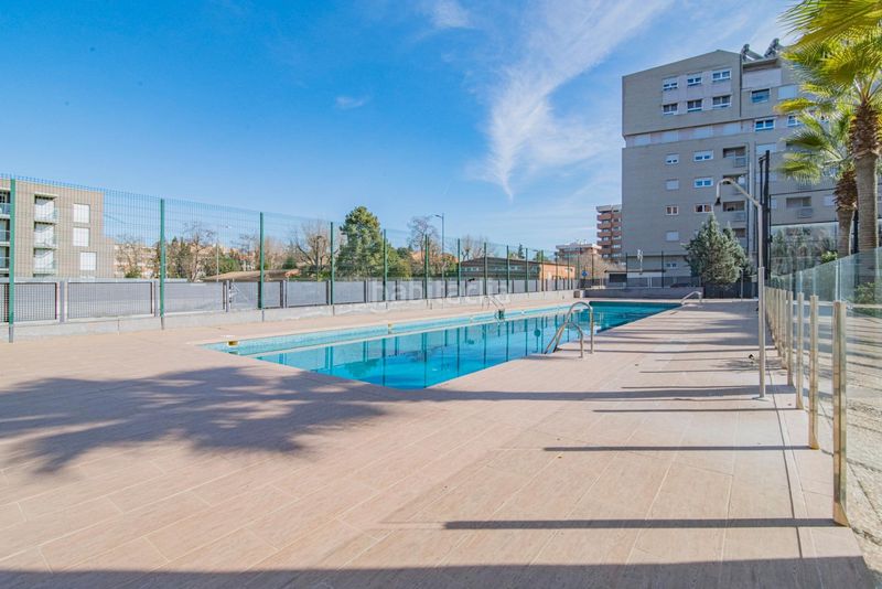 Foto 524c9d88-44da-4bdc-9aef-48457a3beb72. Pis amb calefacció aparcament piscina a Campus de la Salud Granada