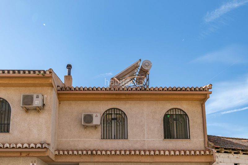Foto b05aa5a1-e80b-4fdb-9a51-0d2002c1d2de. Casa adossada a calle tarifa (hi) 4 a Híjar Gabias (Las)