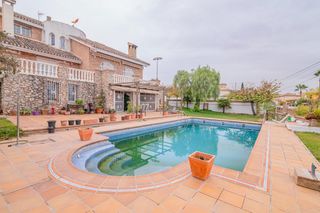 Xalet a Altos de la Zubia. Chalet de ensueño en la zubia