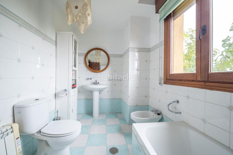 Foto c1cd757d-0cf8-428d-a04a-f4403d8f0306. Xalet a calle calle buenos aires (ur.el arenal) 69 a Alhendín