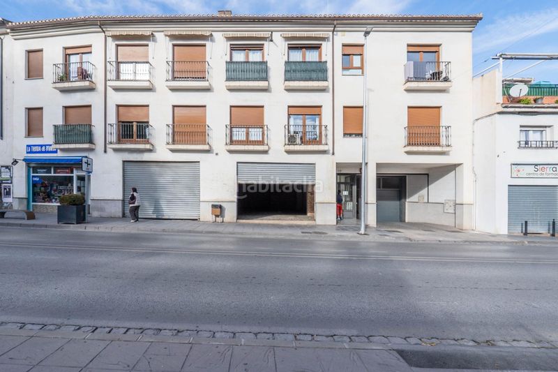 Foto f9dbeec6-56e8-4ffa-9170-0d2fb72bded8. Local comercial a Ogíjares