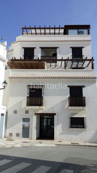Foto acc019ae-f168-44cc-8004-fd35b92ca147. Local comercial a Centro Salobreña