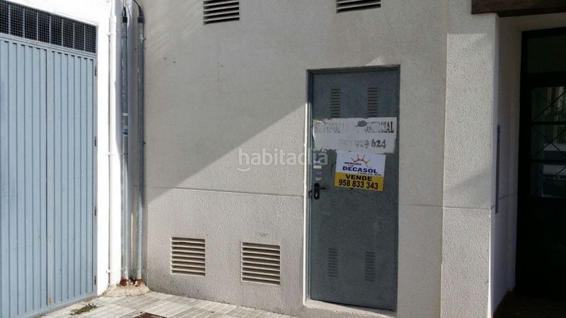 Foto e170c339-622b-4665-a804-c1df9b00ad4e. Local comercial a Centro Salobreña