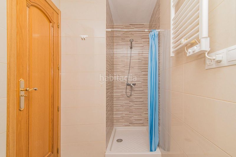 Foto 494df232-e9f9-4594-9777-243f5fad1d3c. Casa aparellada amb calefacció a Quéntar
