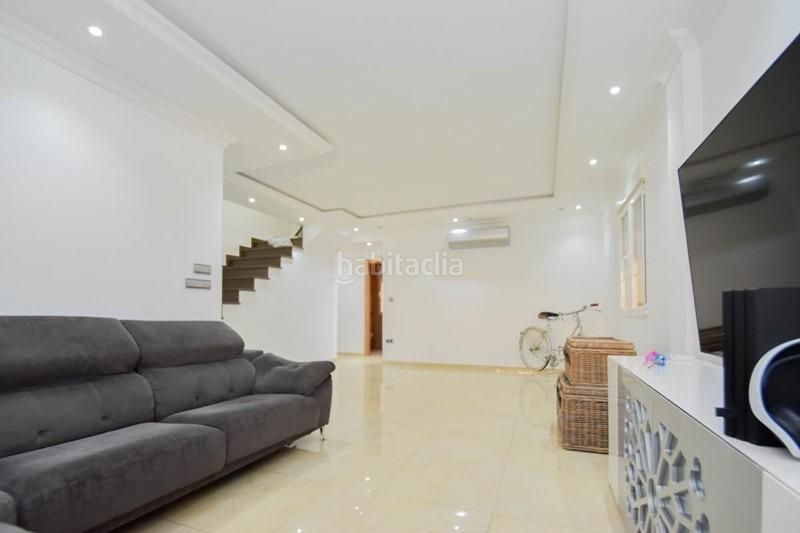 Foto 9505aa7e-3215-4ce1-b2e8-5d127a8fc5c2. Casa amb calefacció aparcament piscina a Albolote