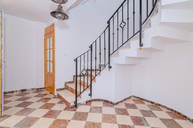 Foto de4e463a-0dd1-4b20-b3b7-972dd305b2ee. Casa amb calefacció aparcament a Gójar