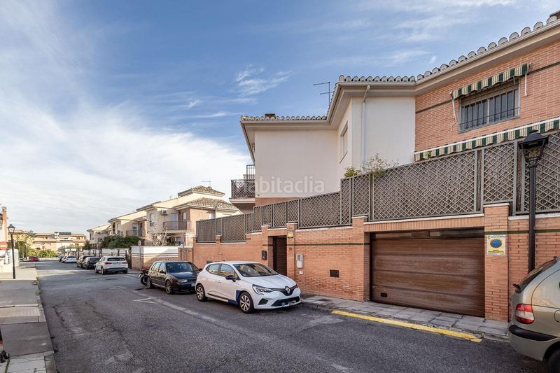 Foto 4e520dd7-b414-4076-8da2-253477b6b78d. Casa adossada amb calefacció aparcament a Ogíjares