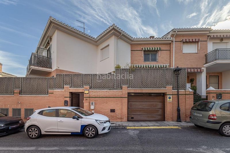 Foto 965ab951-0918-4e22-877b-38c5be9d2ef6. Casa adossada amb calefacció aparcament a Ogíjares
