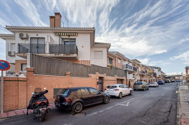 Foto a1652382-4b25-42a5-94d2-2766af588c27. Casa adossada amb calefacció aparcament a Ogíjares