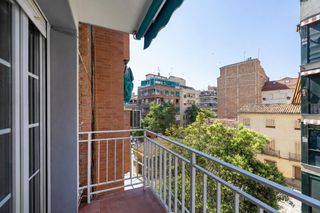 Piso en Calle san vicente ferrer 6. Exclusiva vivienda en zona alhamar  amplitud, luz y posibilidad