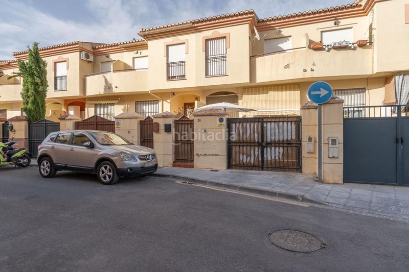 Foto 78f5603d-aad4-4b11-aab3-e968b2baedd3. Casa adossada amb aparcament piscina a Ogíjares