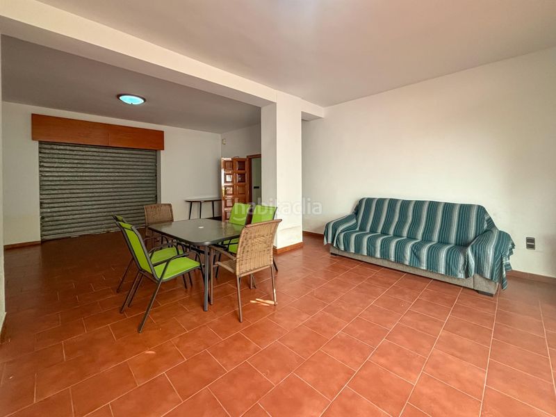 Foto 279f3e26-e35e-4d0f-b99f-f3277ac9359c. Casa amb aparcament a Atarfe